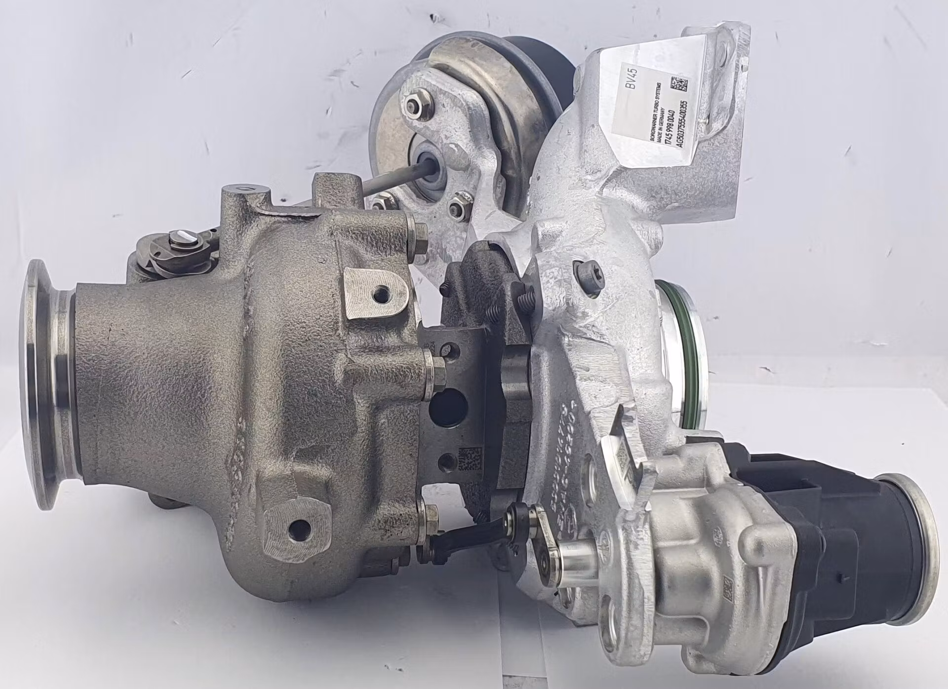 17459980040 / 11658587540 BorgWarner fabriksny originalturbo BV45 Motorkod : B47D20B OEM : 11658587540, 8591886, 11658587539