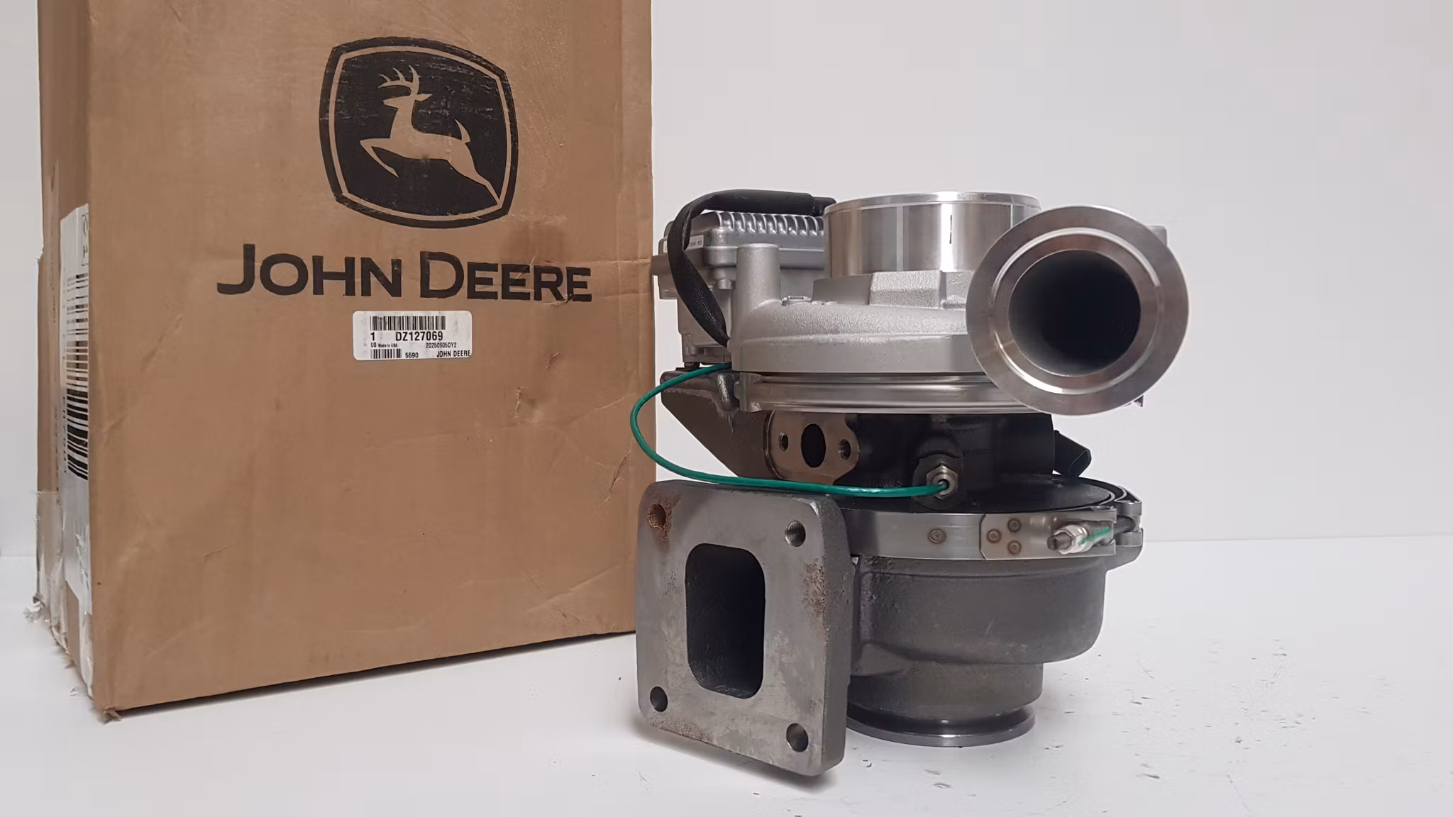 12639880205 / DZ127069 BorgWarner fabriksny originalturbo OEM :  RE565501 /  DZ101194 /  DZ103327 /  DZ127609 /  DZ127069