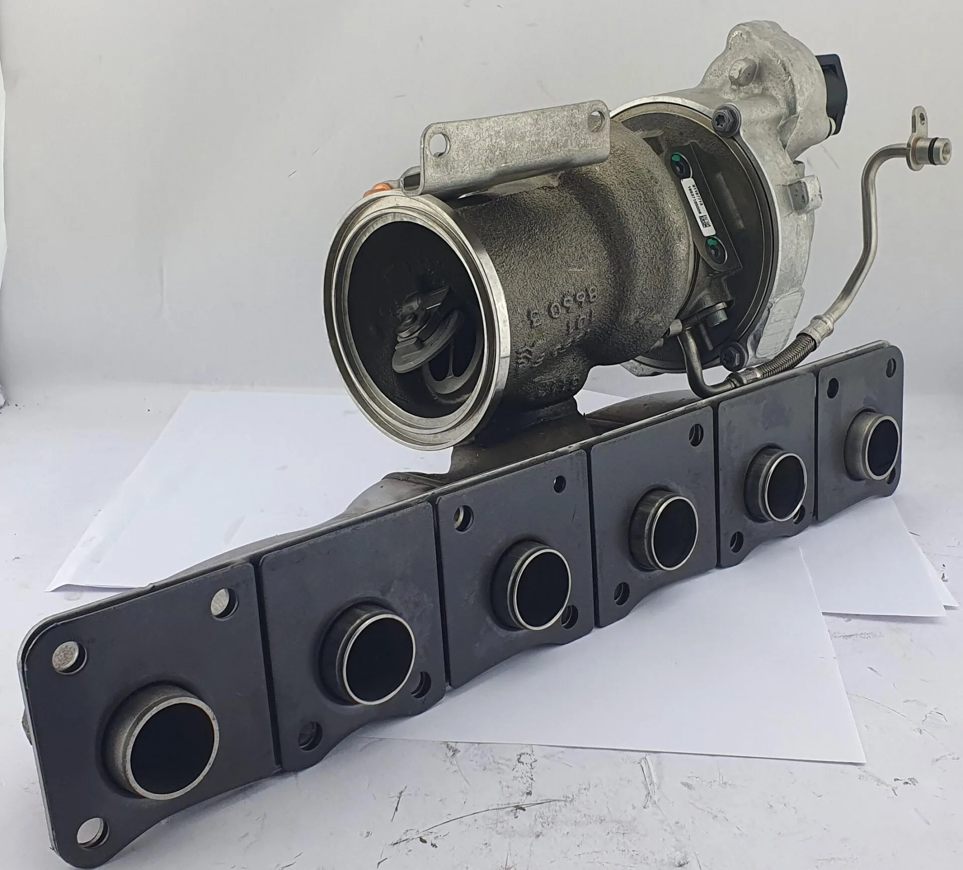 18539880010 - BorgWarner Fabriksny originalturbo OEM : 11657648913