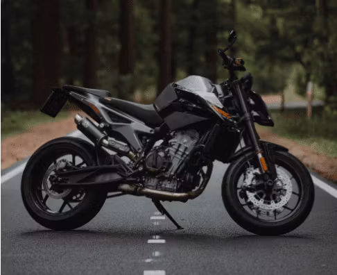 Nu börjar högsäsongen för stölder av mopeder och motorcyklar, vi har tipsen som minskar risken för stölder!