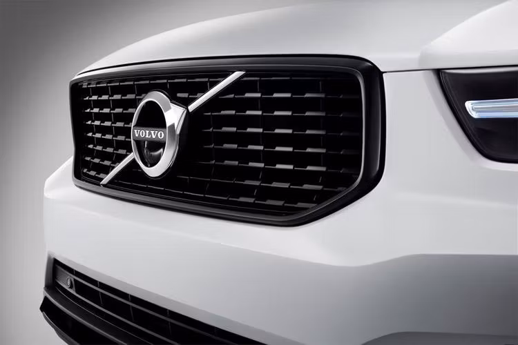 Chrome Delete Grill Volvo