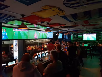 Sportbar HDMI-system 3 in 10 ut komplett att använda