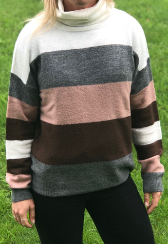 NORA TREATS ROLLNECK