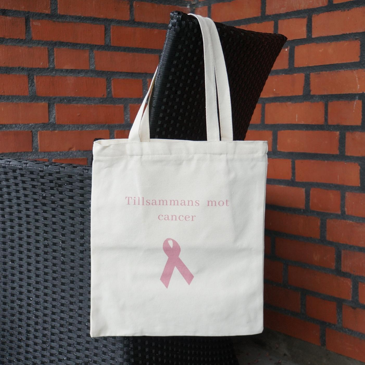 LIV TYGVÄSKA FÖR BRÖSTCANCERFORSKNINGEN