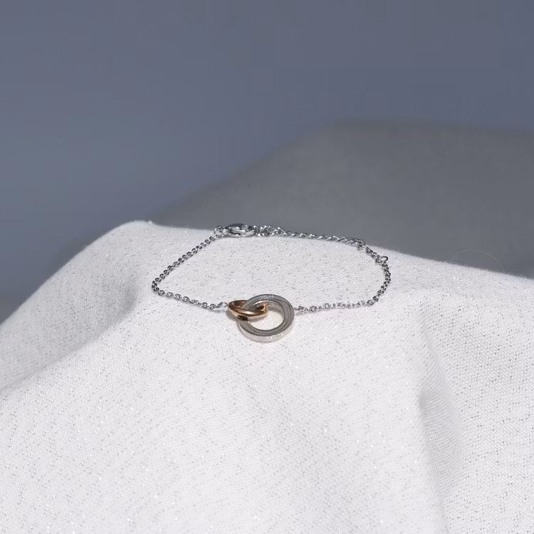 HOPE ARMBAND FÖR BRÖSTCANCERFORSKNINGEN