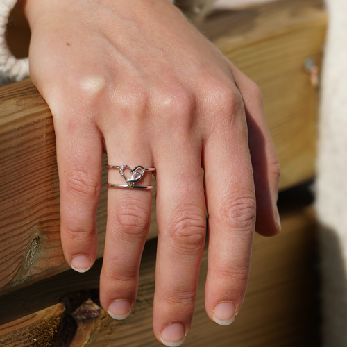 LOVE RING FÖR BRÖSTCANCERFORSKNINGEN