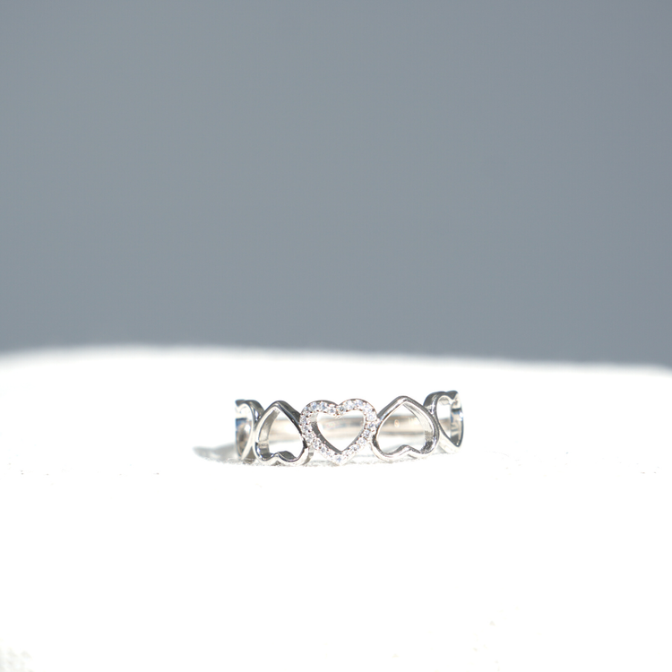 LOVE GLITTER RING 925 STERLINGSILVER FÖR BRÖSTCANCER FORSKNINGEN