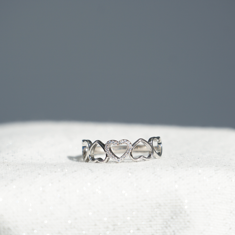 LOVE GLITTER RING 925 STERLINGSILVER FÖR BRÖSTCANCER FORSKNINGEN