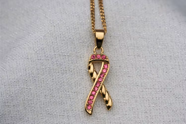 LIV ROSE HALSBAND FÖR BRÖSTCANCER FORSKNINGEN