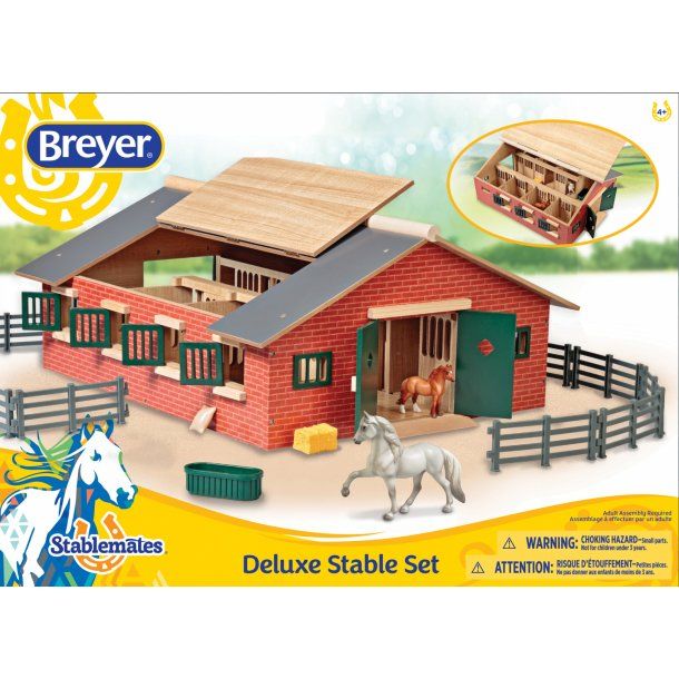 Rött stall i trä 70 cm med tillbehör 1:32 (Breyer)