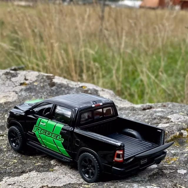 Dodge Ram 1500, 12 cm, 1:46