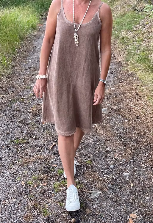 Sommar klänning sand
