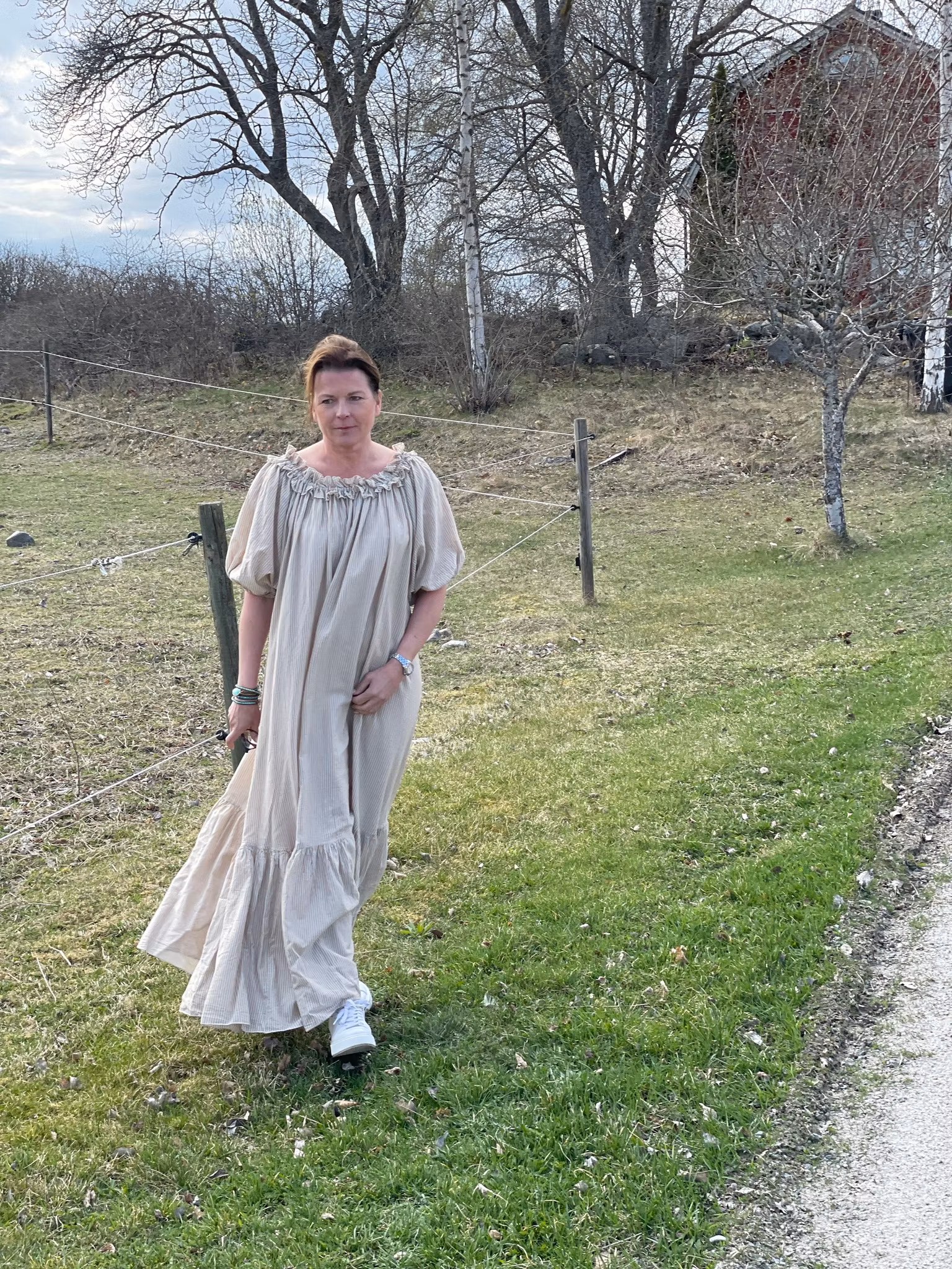 Devotion Twin shoulder off dress volax