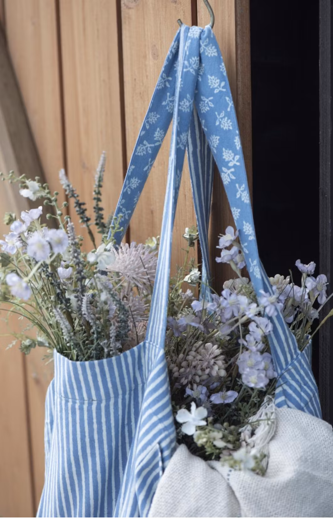 Tygväska vändbar randig eller blommig