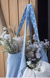 Tygväska vändbar randig eller blommig