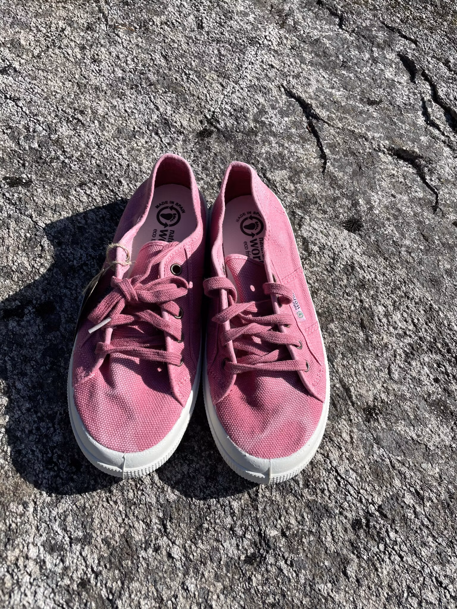 Natural World Old Blossom sneaker