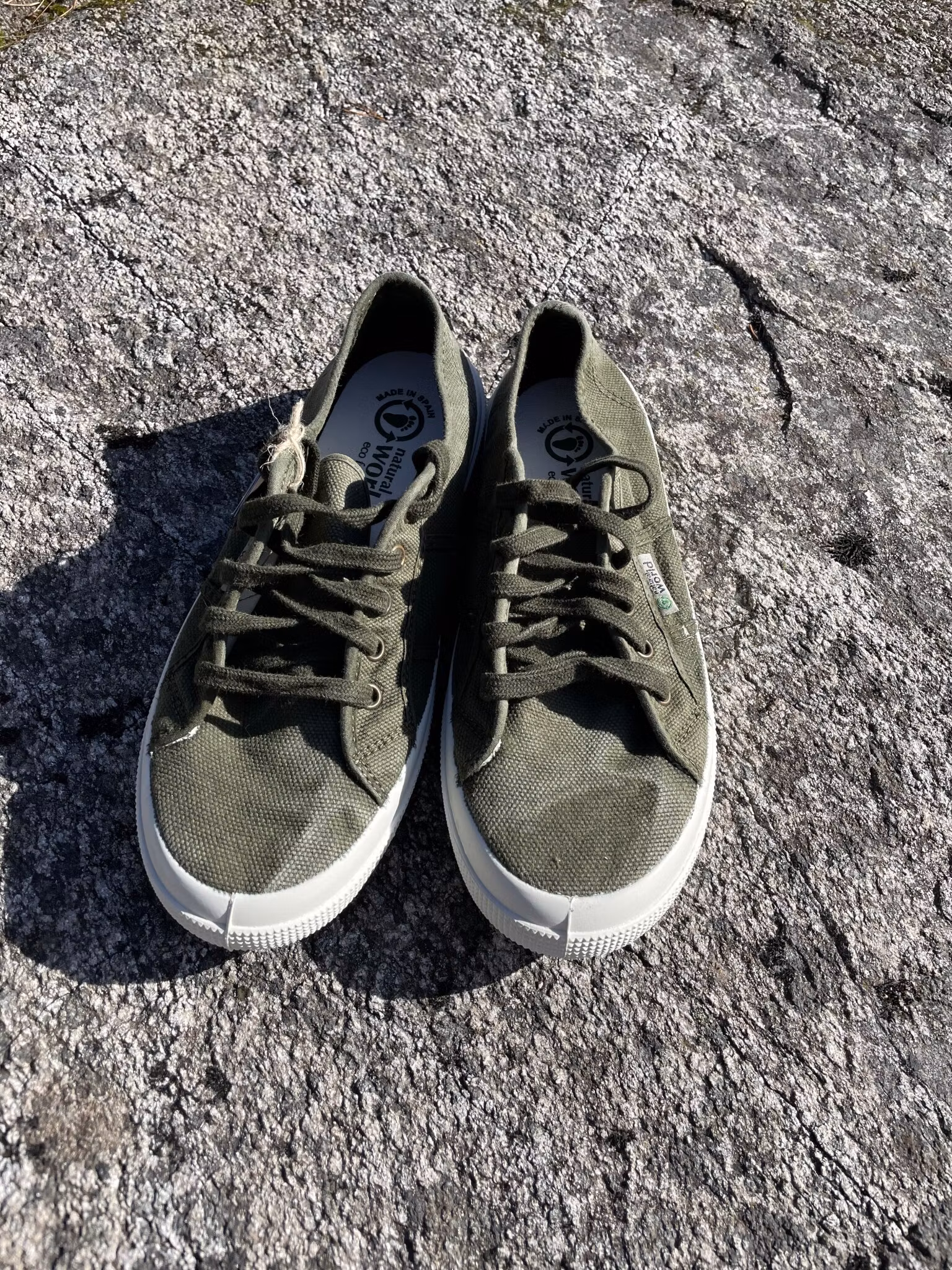 Natural World Old Blossom sneaker