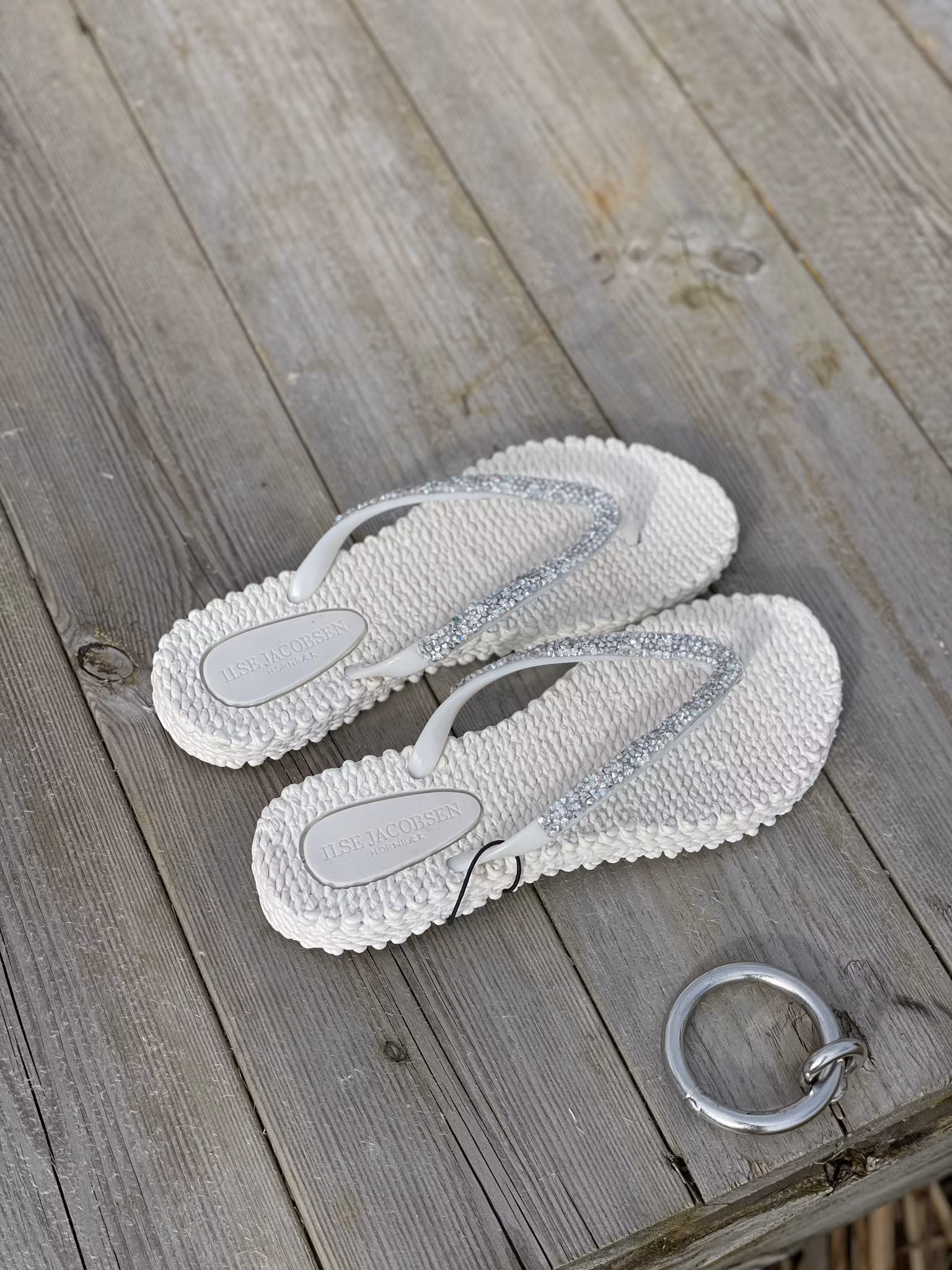 Flips flops med glitter vit Ilse Jackobsens