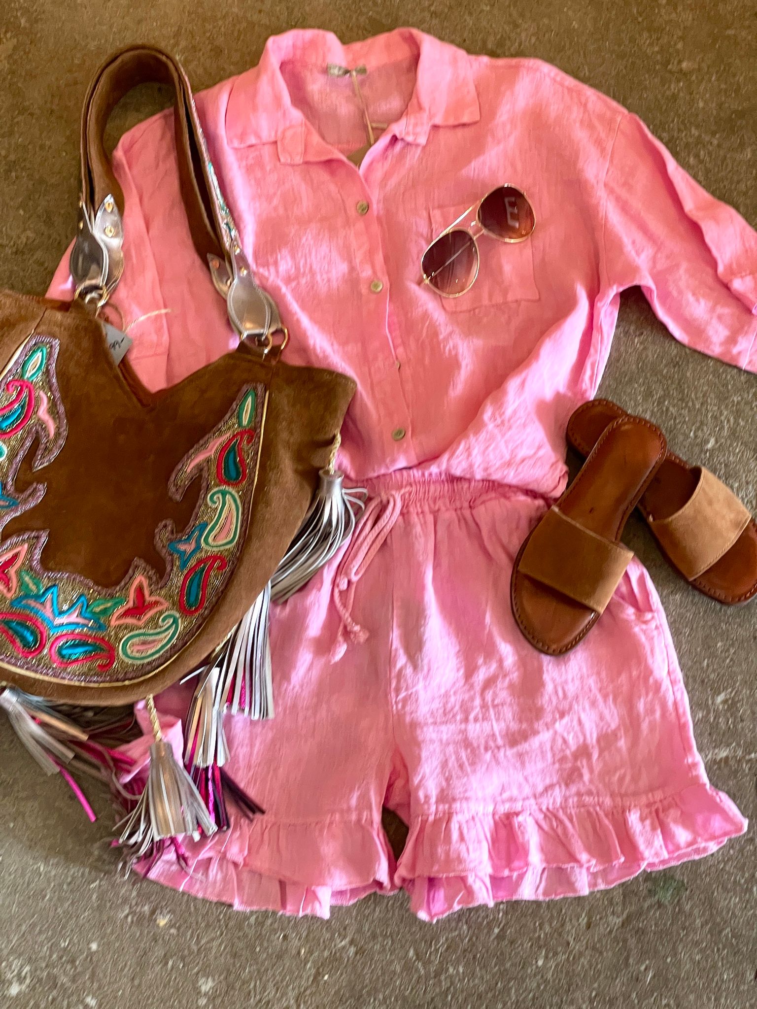 linne shorts pink
