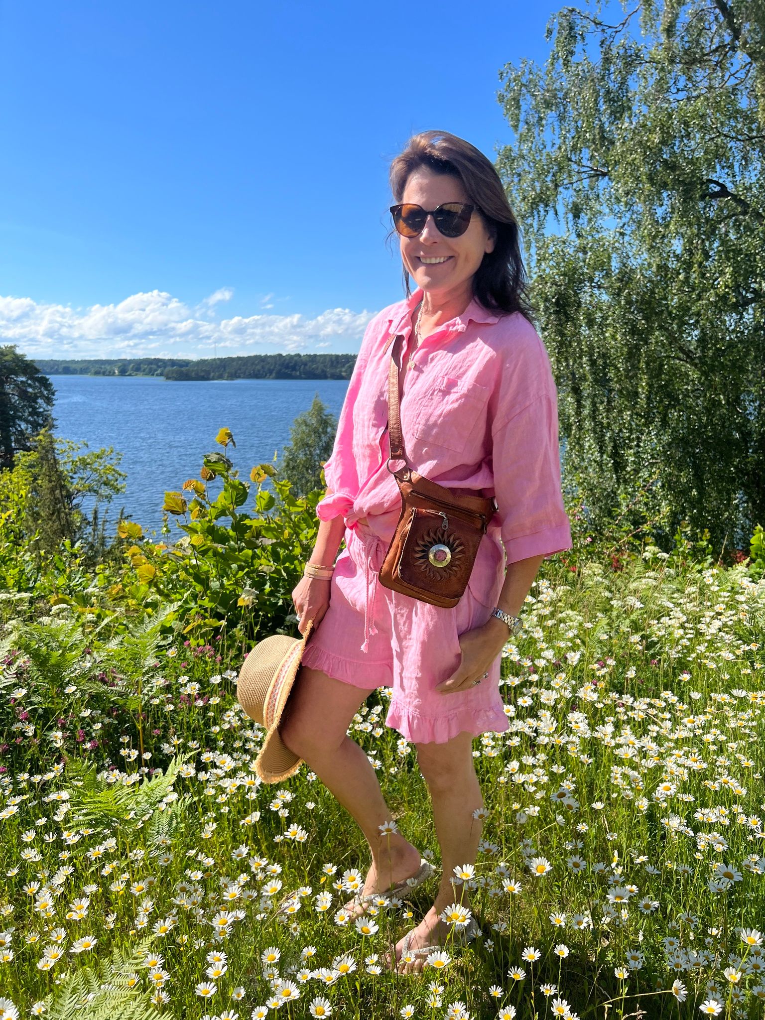 linne shorts pink