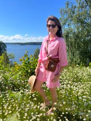 linen shorts pink