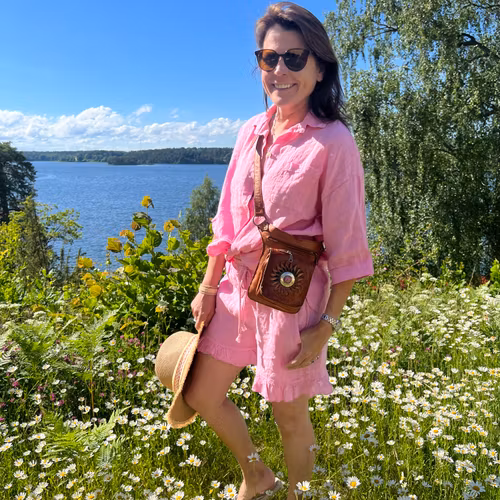 linne shorts pink