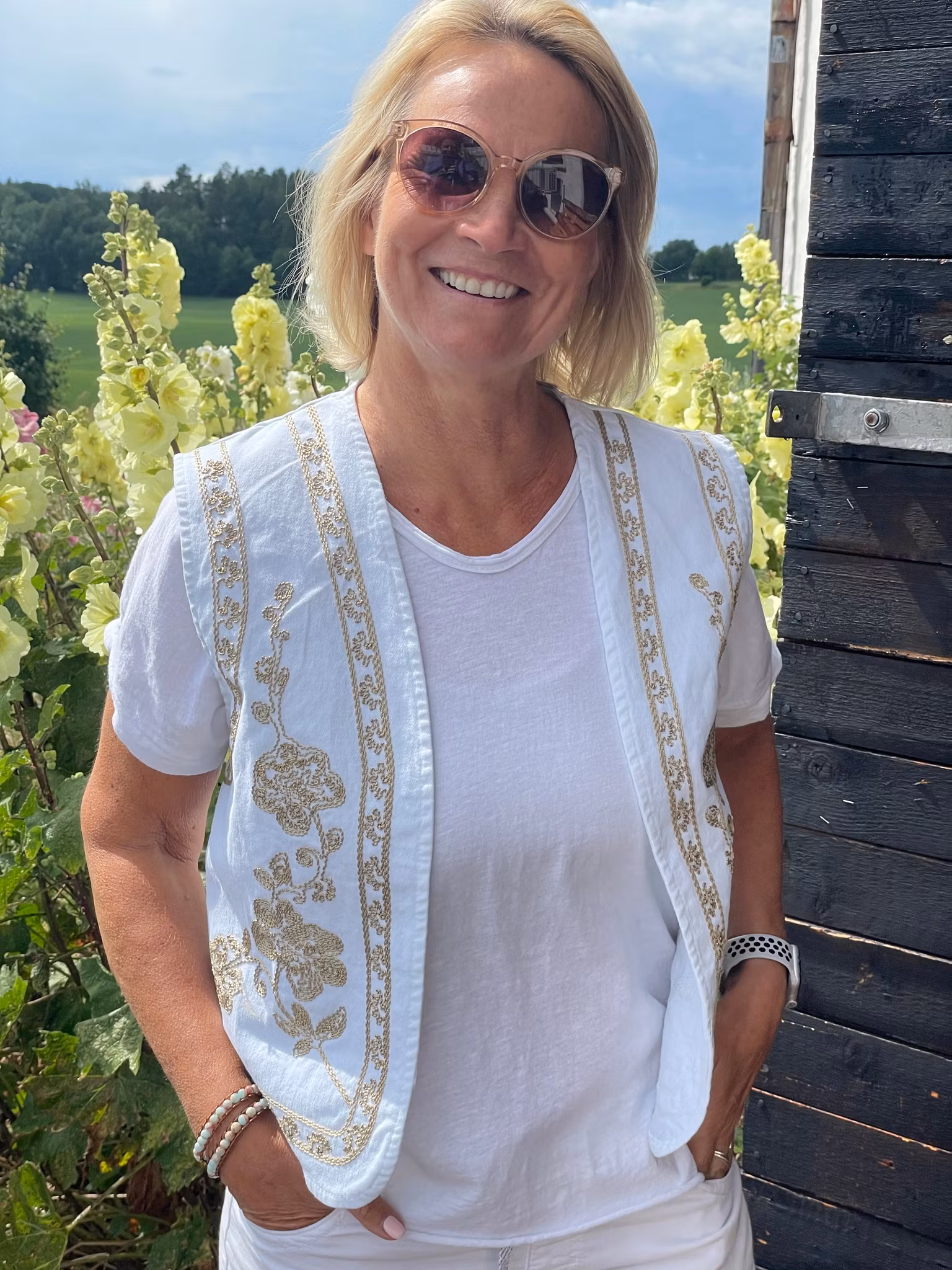Sleeveless flower vest Boho