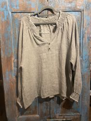 Nomad Spirit Linen Blouse kaki green