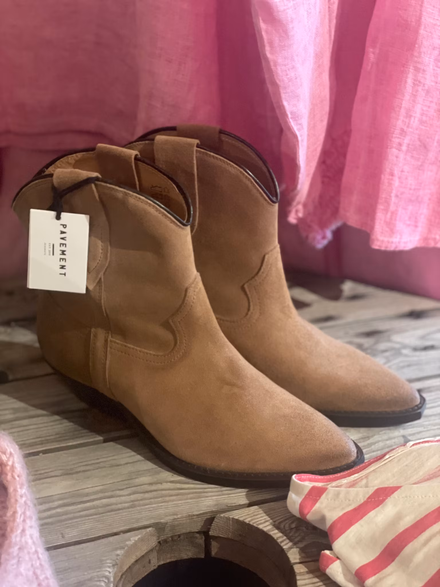 Pavement Jasmine cowboy boots