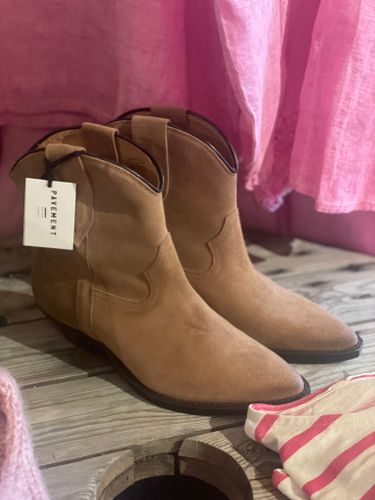 Pavement Jasmine cowboy boots