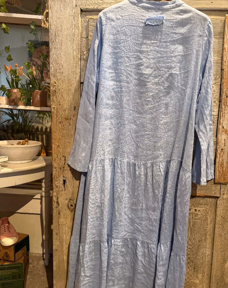 Maxiklänning free spirit med knappar ljus blå