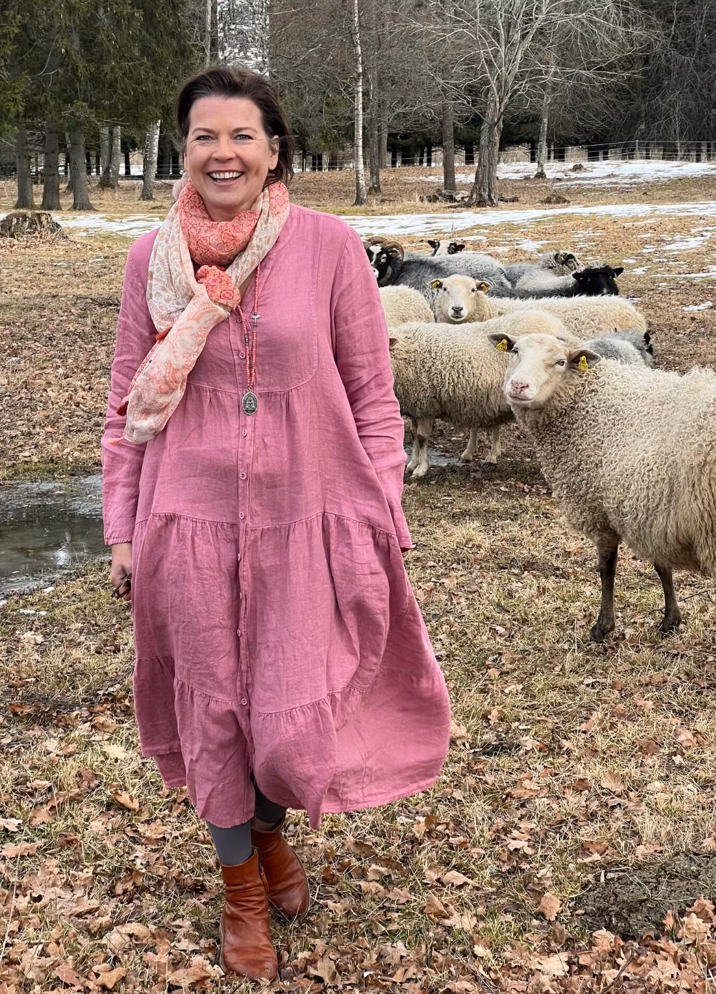 Maxiklänning free spirit med knappar fuxia