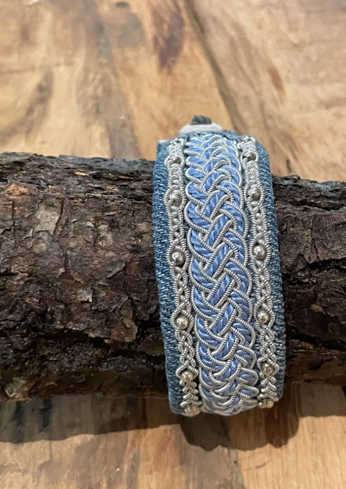 Samiskt Handsytt Armband – Rocky