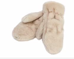 Vantar Ylva, cream