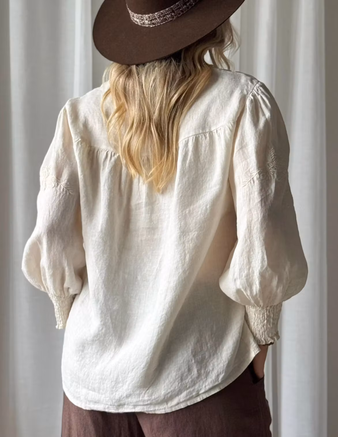 Cottage dream linen blouse, vanilla