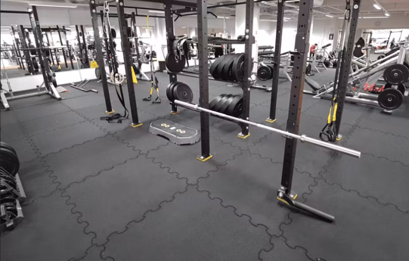 Matta på golvet i gymmet