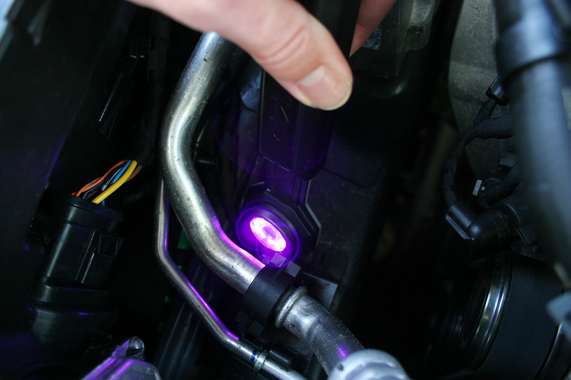 LED-ficklampa "Flexit" med UV-ljus