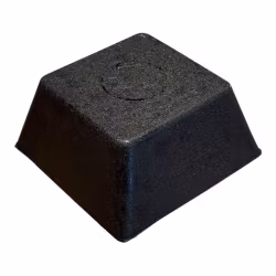 Återvunnen Gummikloss Pyramid 70x150x150 med knoppar