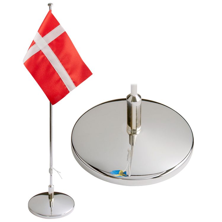 Flaggstång med flagga