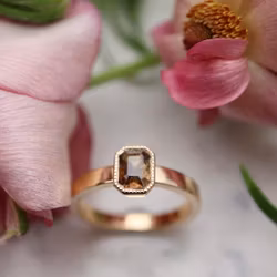 Kopia Prickig safir