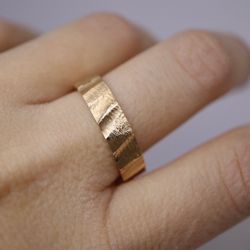 "Sjöbris" ring rött guld