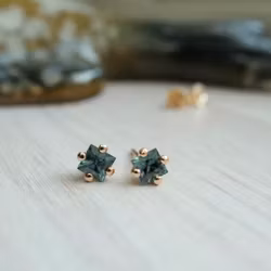 "Princess" studs i 18K rött guld