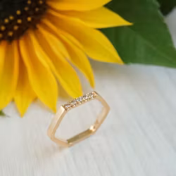 "Honey" alliansring med champagnediamanter