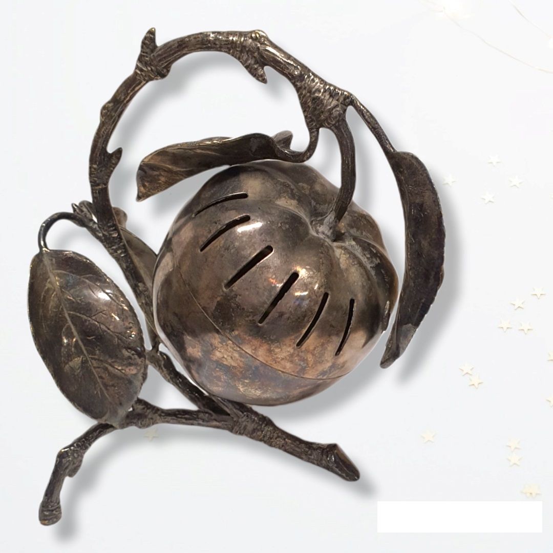 Doftäpple i vitmetall