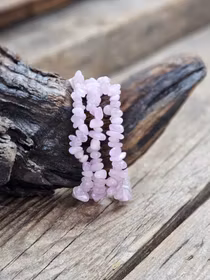 Kunzit, chipsarmband -30% fyndexemplar svagare färg/B-kvalité