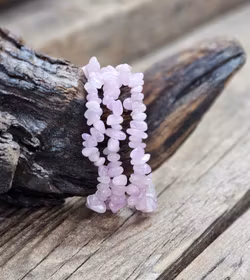 Kunzit, chipsarmband -30% fyndexemplar svagare färg/B-kvalité