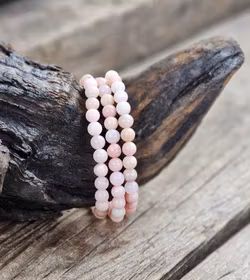 Rosa Opal, armband 6mm runda pärlor -30% fyndexemplar svagare färg