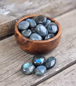 Labradorit, mini touchstone -25% fynd lite sämre polering/lite mindre storlek