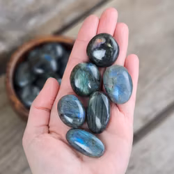 Labradorit, mini touchstone -25% fynd lite sämre polering/lite mindre storlek