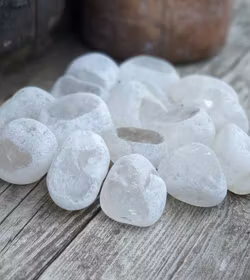 Bergskristall, EMA-ägg - 50% rabatt nagg/mindre storlek